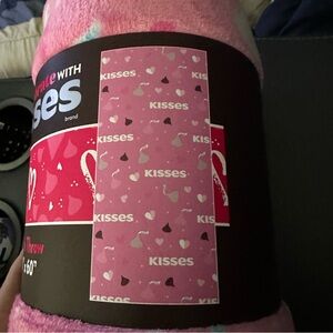Hershey's Pink "Celebrate With Kisses" Themed Plush Throw Size 50” x 60”